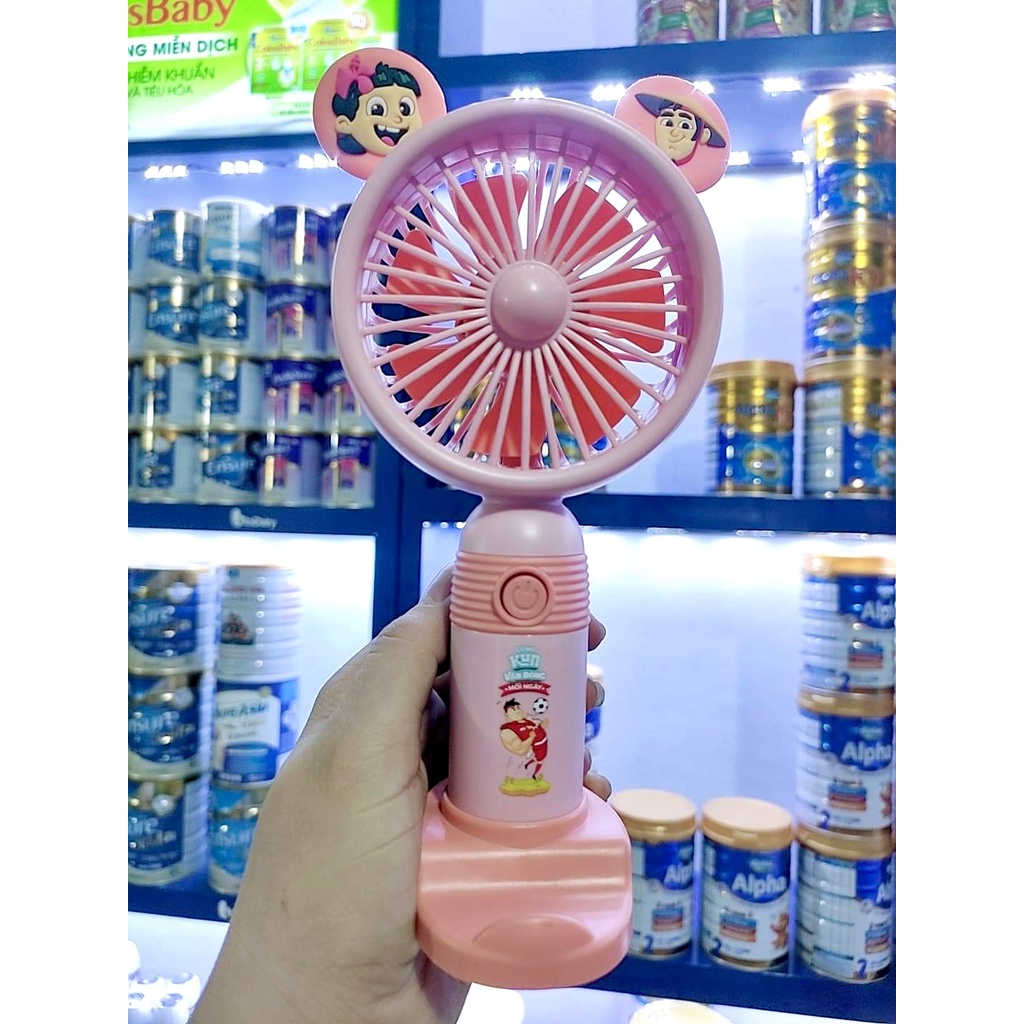 QUẠT CẦM TAY KUN MINI CAO CẤP TẶNG KÈM DÂY SẠC, DÂY ĐEO, ĐẾ QUẠT