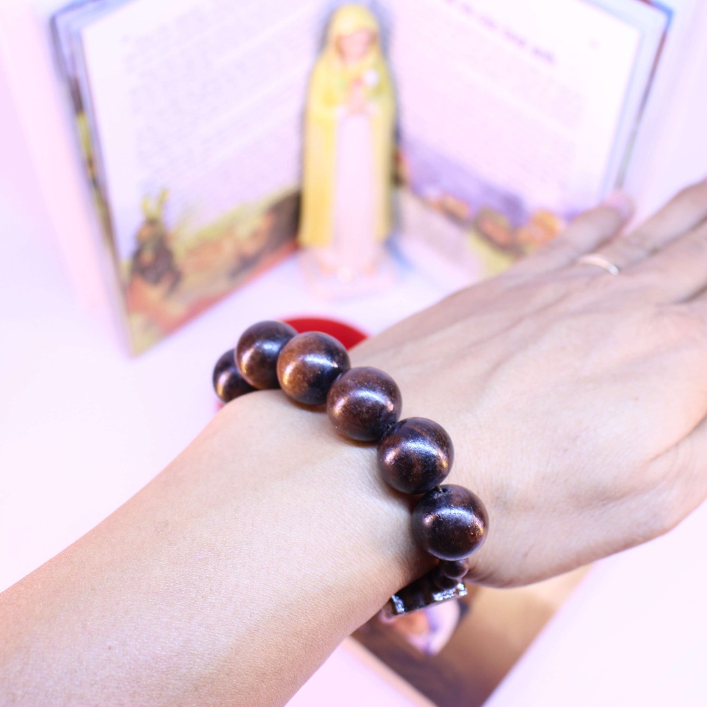 Vòng Tay Chuỗi Mân Côi Mun Sọc Nâu Đen Gỗ 14ly Thánh Giá khắc hình