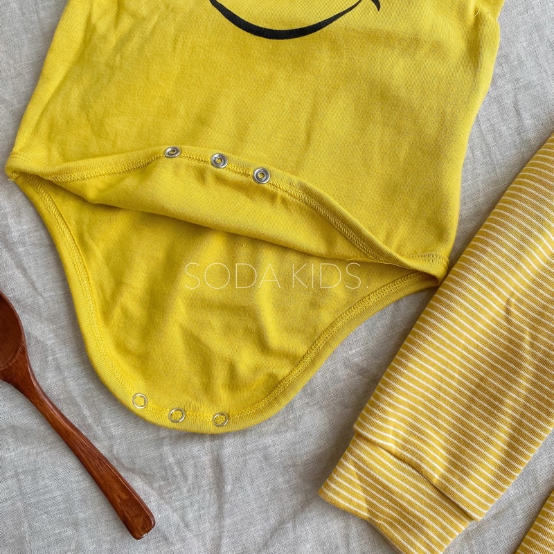 Set 3 chi tiết gấu vàng (quần, áo, mũ) cho bé (Ảnh thật)