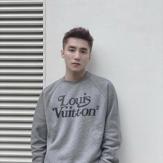 Áo sweater vải cotton da cá mềm mịn hàng hot trend ( Louis Vuitton )