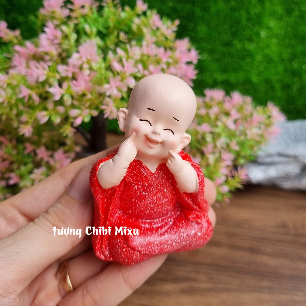 Tượng Tam Không chú tiểu áo đỏ