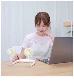 Quạt treo cổ mini