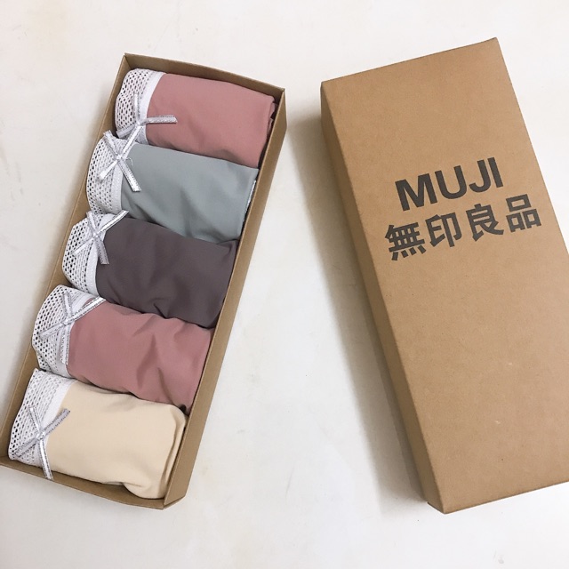 Quần su đúc viền ren