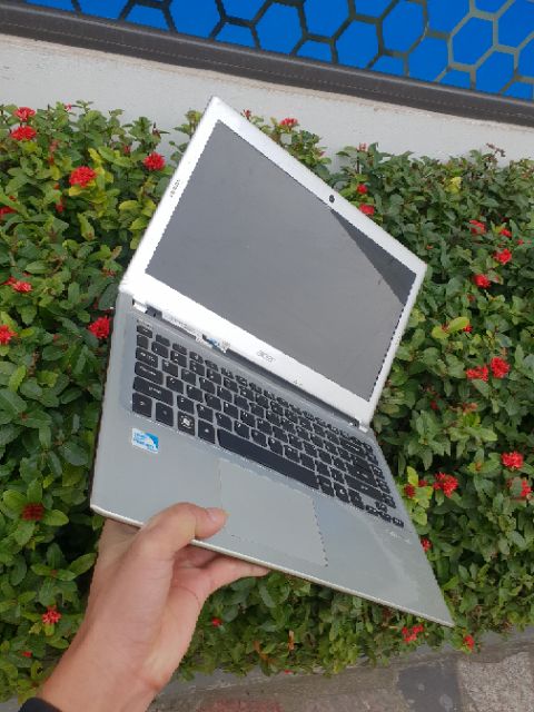 Laptop rất đẹp zin giá lại rẻ | BigBuy360 - bigbuy360.vn