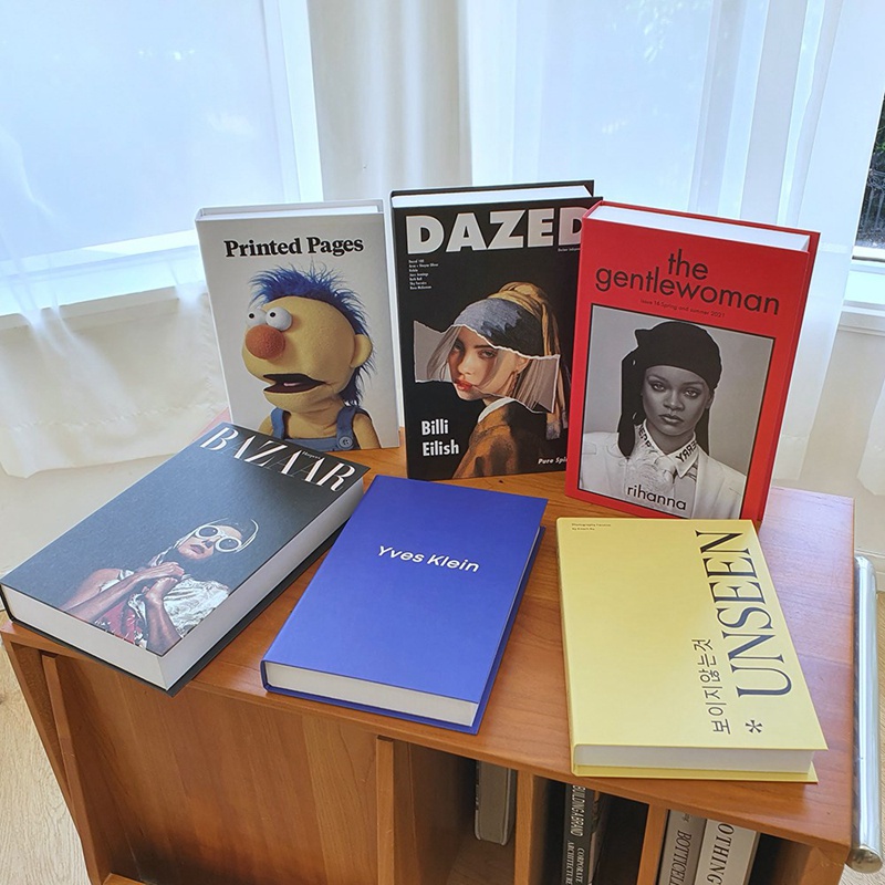 Sách Mô Hình Dùng Làm Đạo Cụ Chụp Ảnh