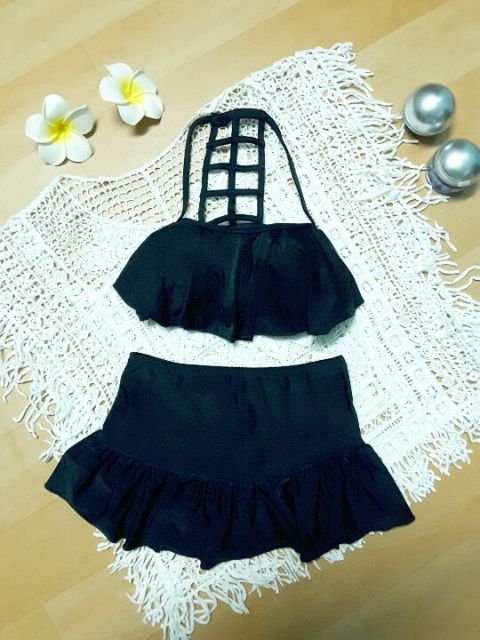 bikini thang đen váy đuôi cá ( kèm hình thật)