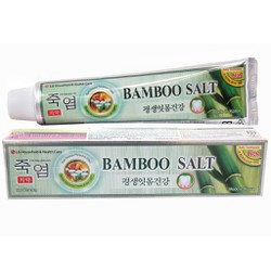 KEM ĐÁNH RĂNG MUỐI TRE BAMBOO SALT 140G