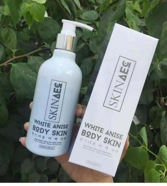 Sữa Tắm Kích Trắng Than Hoạt Tính Skin AEC