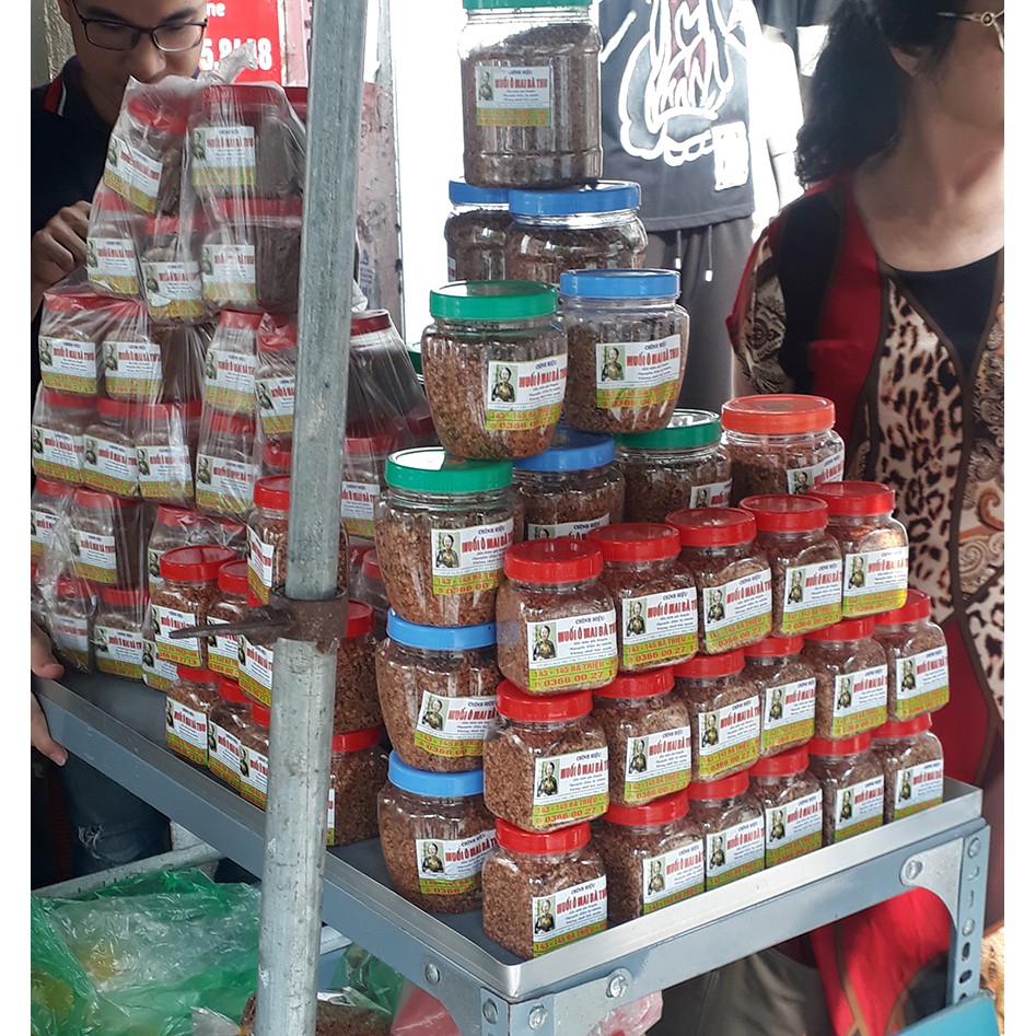Muối ô mai Bà Thu - Túi 1 kg, muối ô mai tại nhà trong ngõ 143-145 phố Bà Triệu, ô mai gia truyền Bà Thu