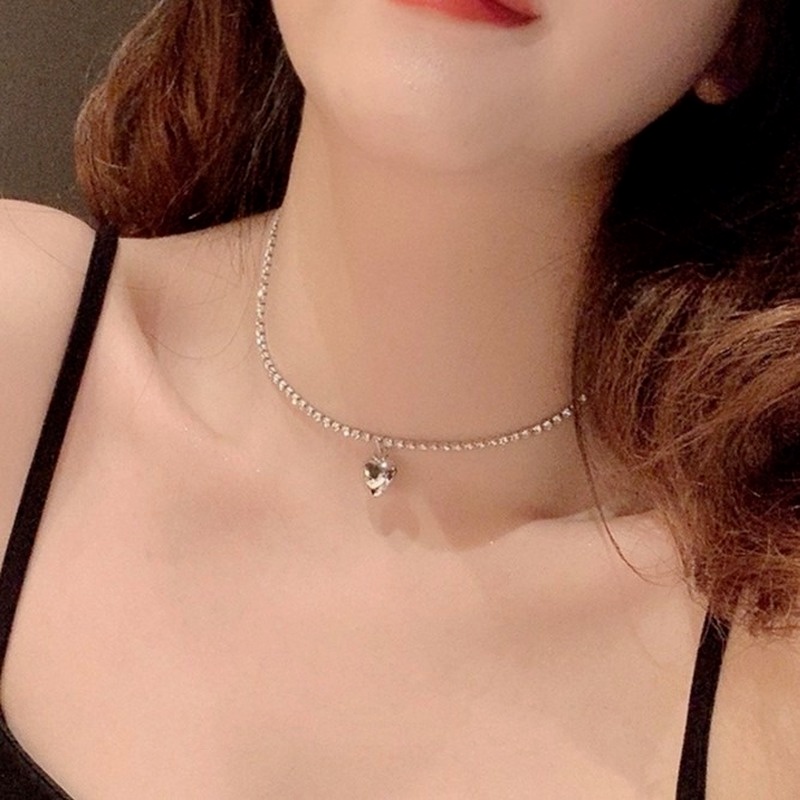 Dây Chuyền Kim Loại Mặt Trái Tim Xinh Xắn Cho Nữ