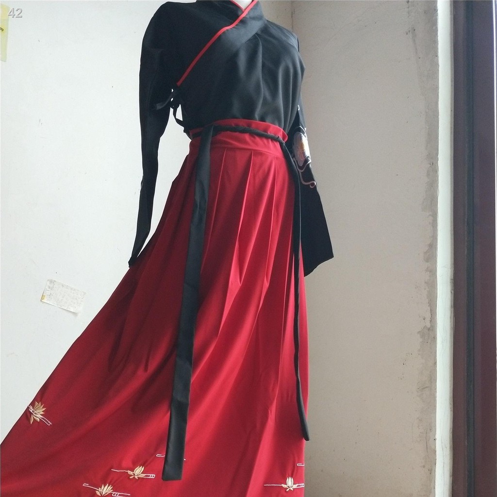 UTruyền thống mùa xuân được cải tiến Hanfu của phụ nữ thêu Tang Bộ đồ phù hợp với phong cách cổ xưa Bất tử những ng