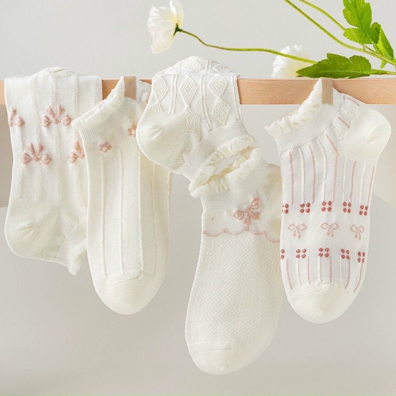 Vớ nữ ( Tất nữ ) viền bèo hoạ tiết nâu sáng đáng yêu (SK8)