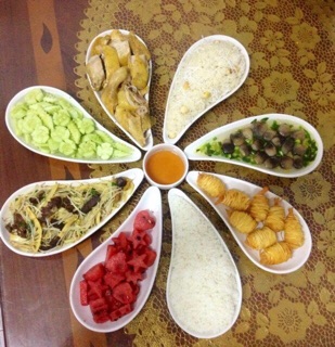 Set đĩa hoa cao cấp gốm sứ Bát Tràng 