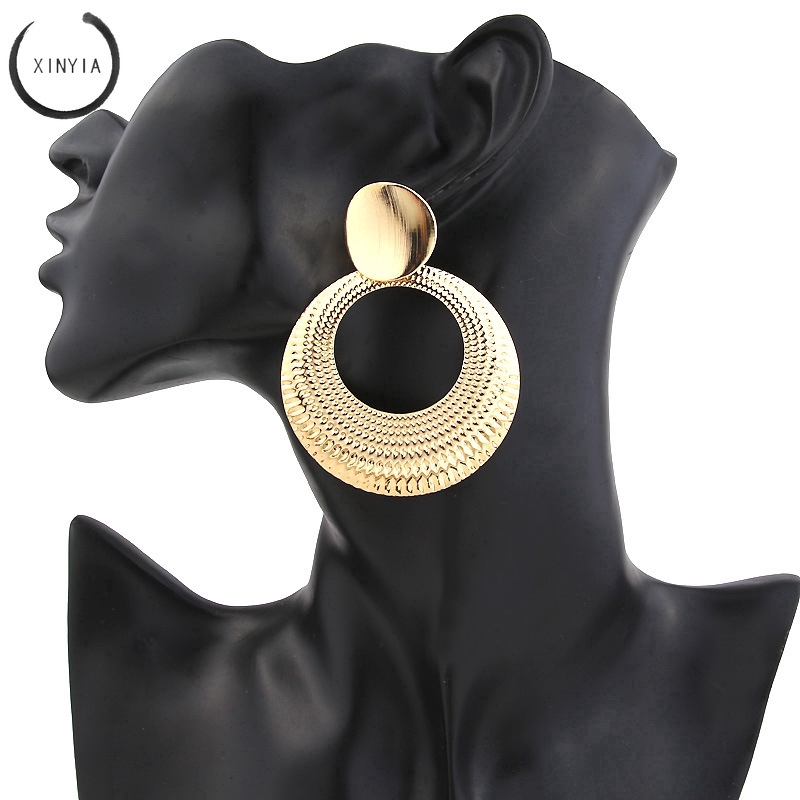 Váy nữ thiết kế sang trọng