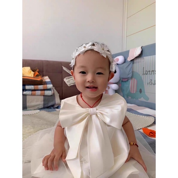 ĐẦM CÔNG CHÚA CHO BÉ NƠ VAI