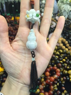 Ngọc bội phong thuỷ treo xe