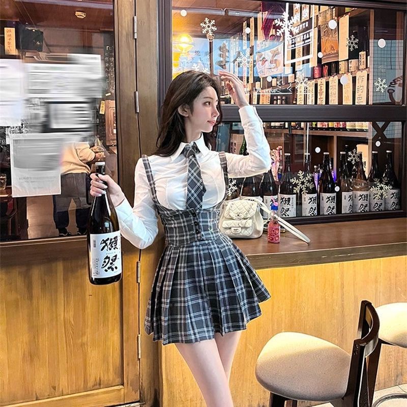 Set Áo Khoác Không Tay + Quần Short Lưng Cao Phong Cách Phương Tây Thời Trang Mùa Xuân Mới Cho Nữ