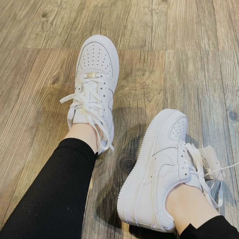 ( siêu rẻ) Giày thể thao độn đế siêu nhẹ