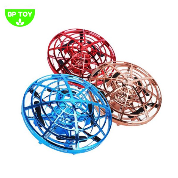 Đĩa bay UFO cảm biến thông minh tự điều khiển