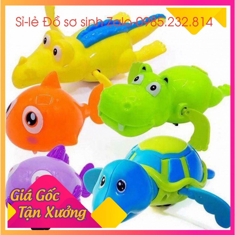 Thú bơi thả chậu tắm cho bé