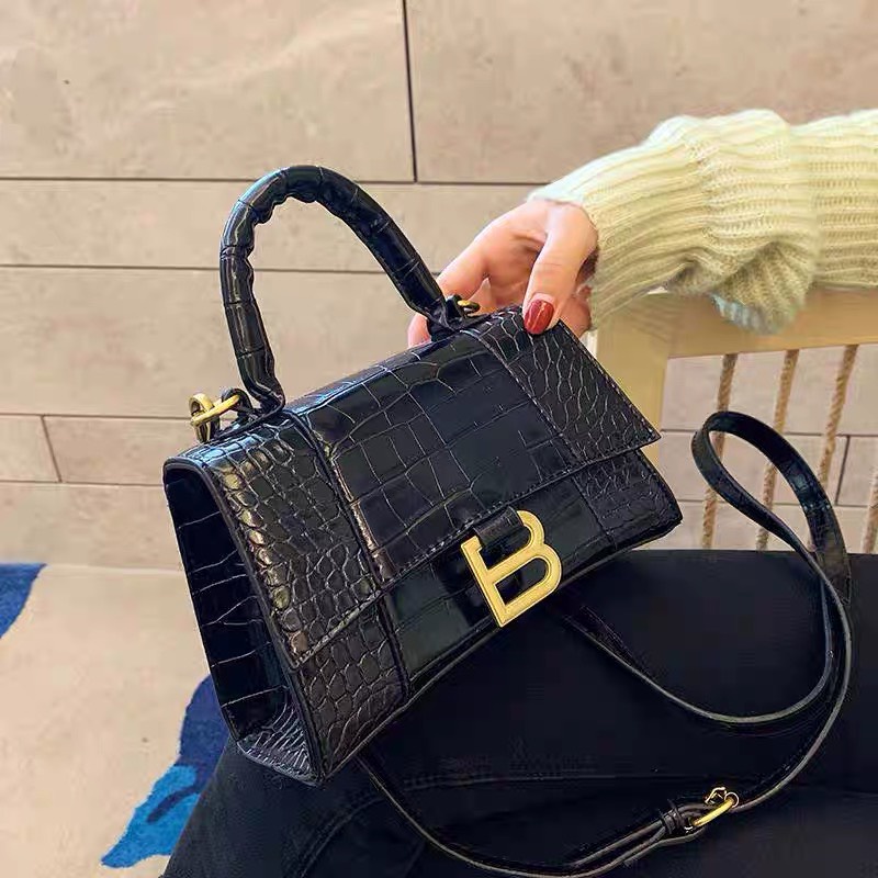 Túi xách đeo chéo nữ giá rẻ đẹp đi chơi phong cách thời trang hàn quốc dễ thương cute DC170