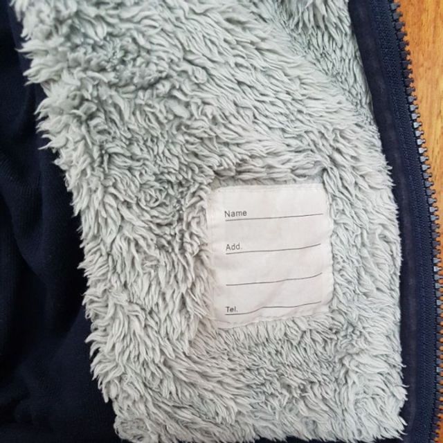 Áo khoác nỉ UNIQLO lót lông cừu size 110