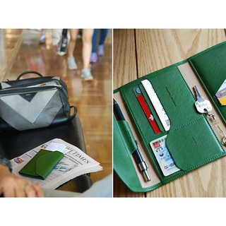 Ví cầm tay - Tripping wallet