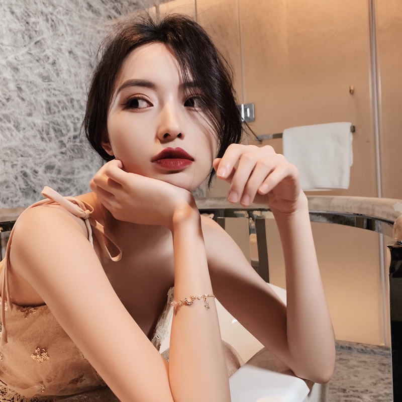 Vòng tay hình mặt trăng ngôi sao đính đá thời trang dễ thương cho nam và nữ