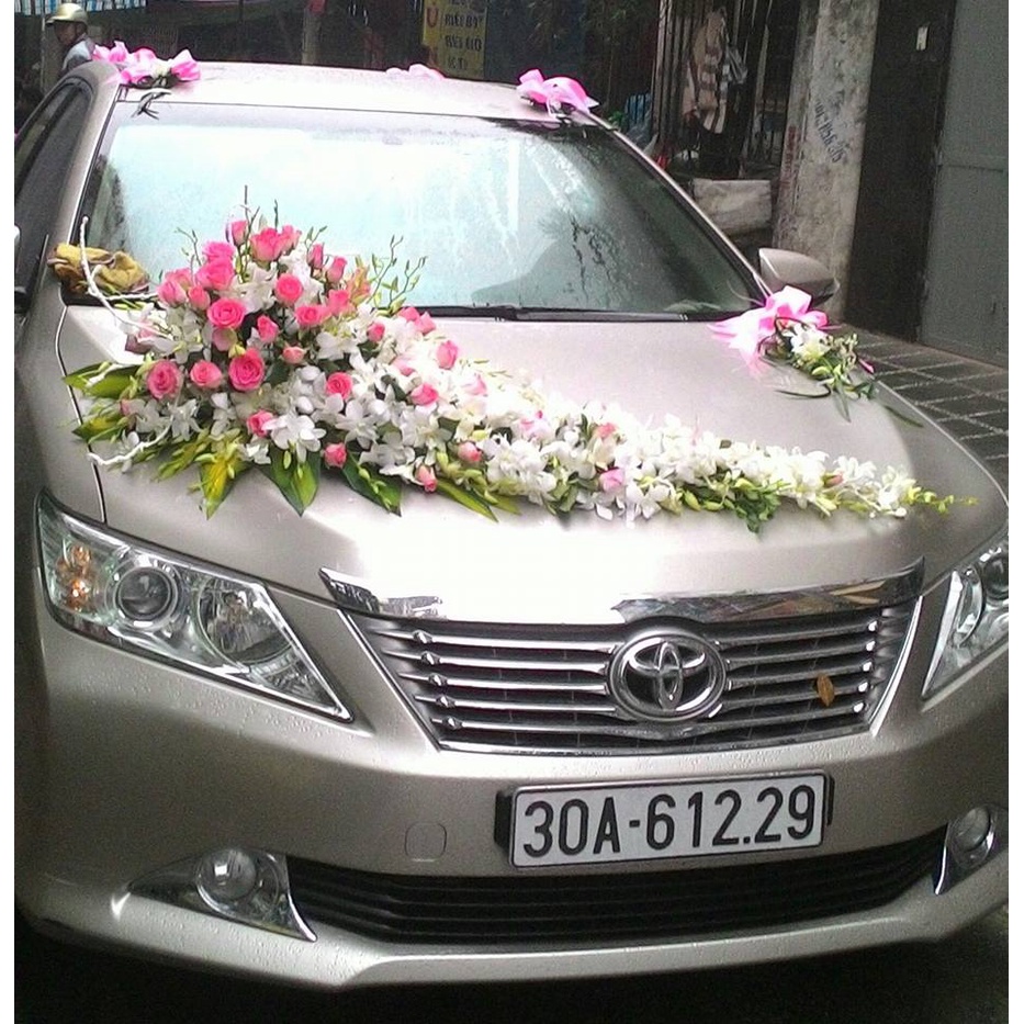 HOA TƯƠI TRANG TRÍ XE ĐÓN DÂU, HOA CẦM TAY CÔ DÂU