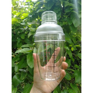 Bình lắc pha chế thức uống 700ml vạch chia màu đỏ + đen ( loại 1 )