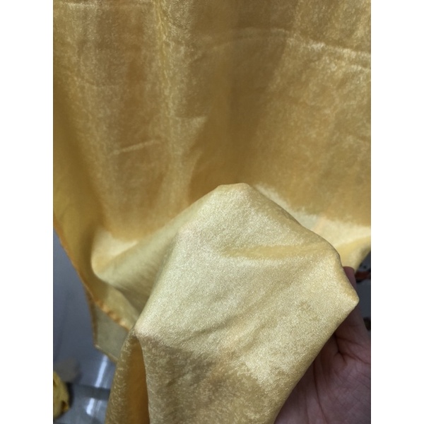 Thanh lý áo dài vàng nhạt size xs may đo