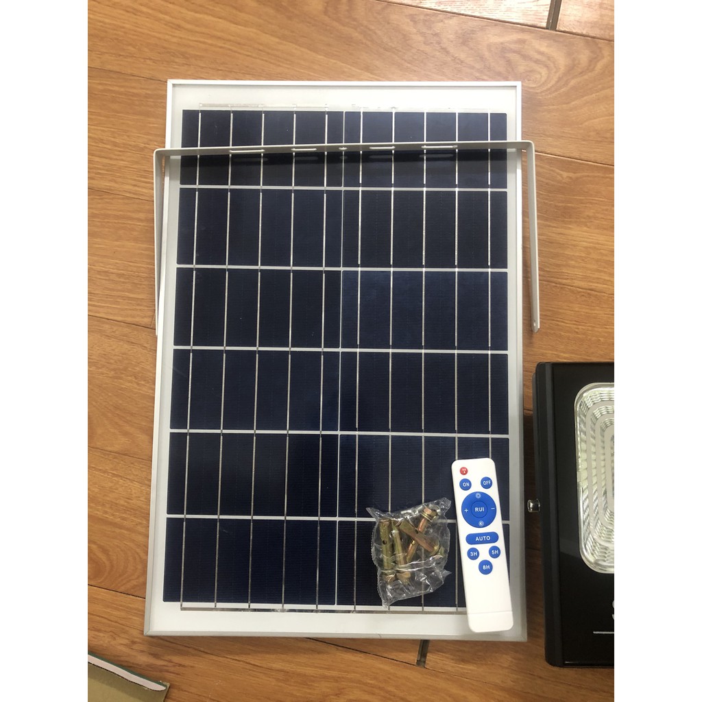 ĐÈN PHA NĂNG LƯỢNG MẶT TRỜI SOLAR LIGHT 200W