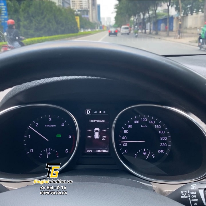 Cảm Biến Áp Suất Lốp Theo Xe Hyundai Santafe 2016-2018 ELLISAFE I31  Quản Lý Bằng Điện Thoại