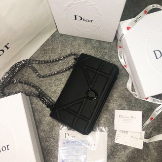 Túi Dior nạm đinh da mịn