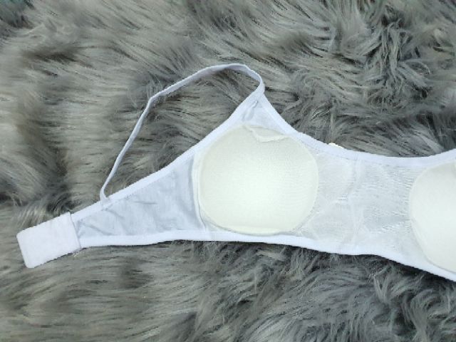 Áo lá muốt có gài học sinh 18k/ 1 cái | BigBuy360 - bigbuy360.vn