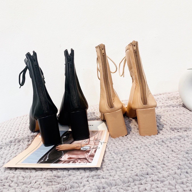 BOOTS CỔ CAO MŨI VUÔNG DÂY CỘT CÓ KHOÁ SAU GÓT VUÔNG