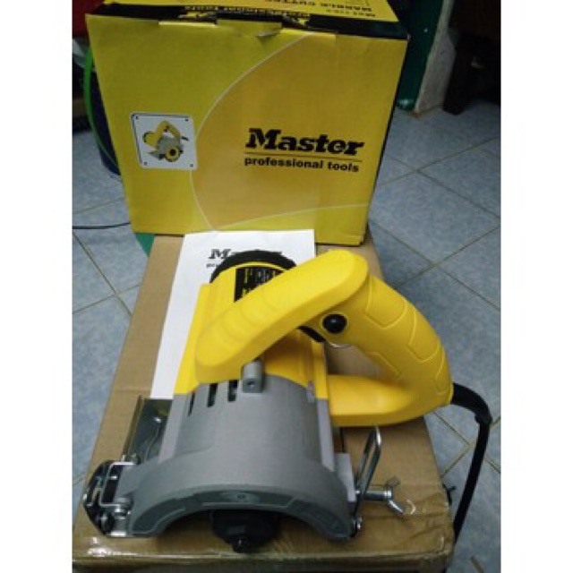 Máy cắt gạch master