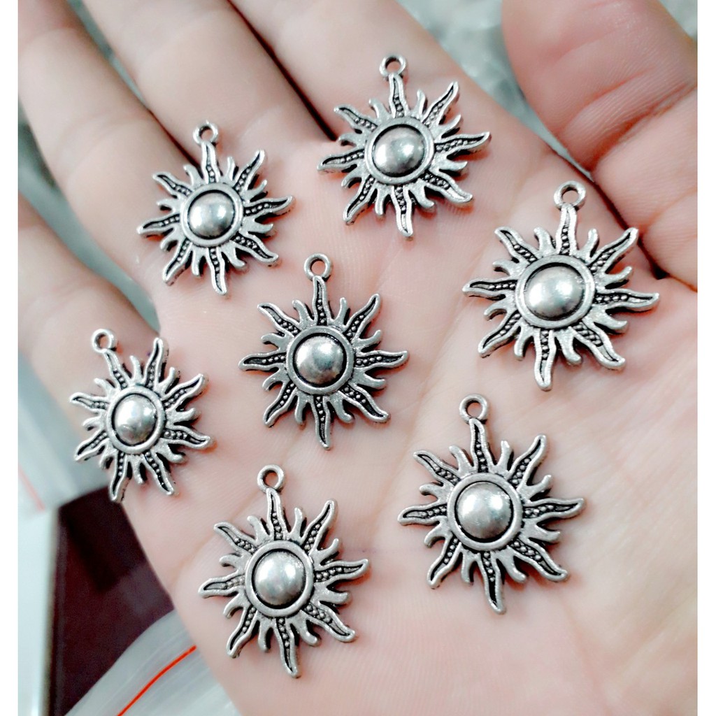 Charm sỉ TPHCM : 50g / 1 gói = 23k [ Sỉ Charm bạc cổ ]