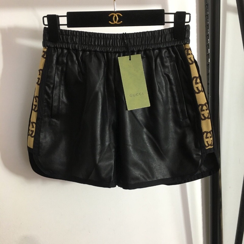 Quần short nữ ống rộng chất liệu da pu thương hiệu thời trang Gucci GG/GC cao cấp màu đen trơn