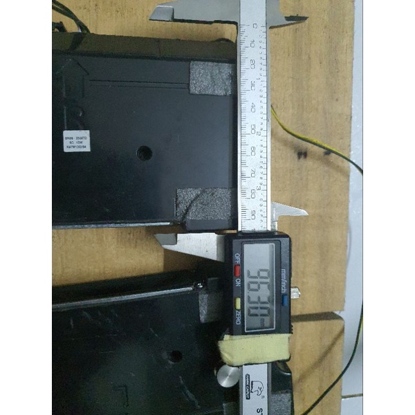 Loa toàn dải Tivi Samsung có hộp nhựa ABS kiểu 4