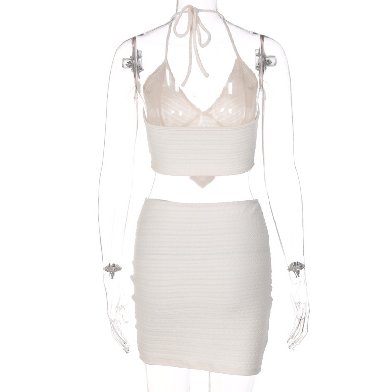 Set áo hai dây hở lưng và chân váy xếp ly lưng cao tôn dáng thời trang nữ