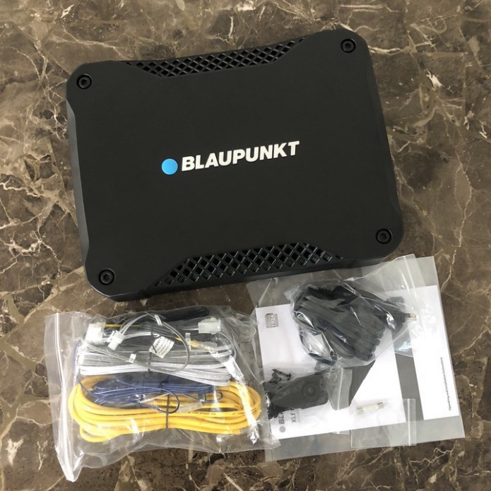 Loa siêu trầm đặt gầm ghế ô tô, xe hơi thương hiệu cao cấp của Đức Blaupunkt XLF 180A - HÀNG CHÍNH HÃNG