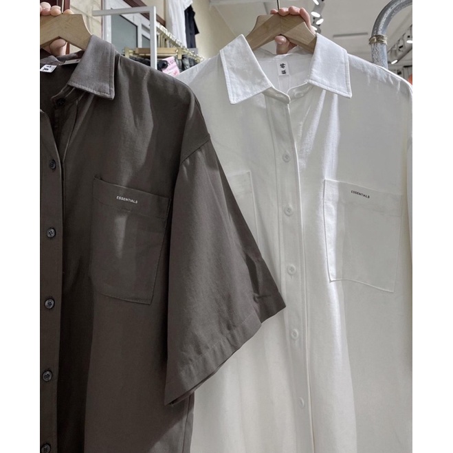 Áo sơ mi tay cộc chữ ESSENTIALS chất thô mát dáng vừa- hàng có sẵn