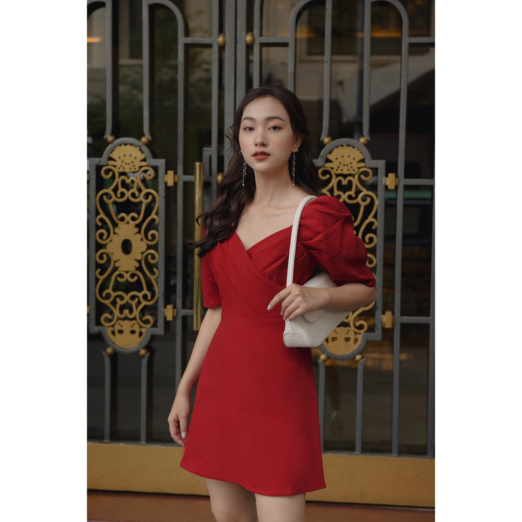 [Mã FASHIONMALLT4 giảm 15% đơn 150k] AMBER - Đầm chéo đắp ngực Camilla