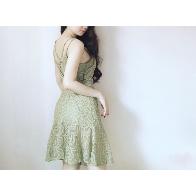 Đầm ren 2 dây đuôi cá