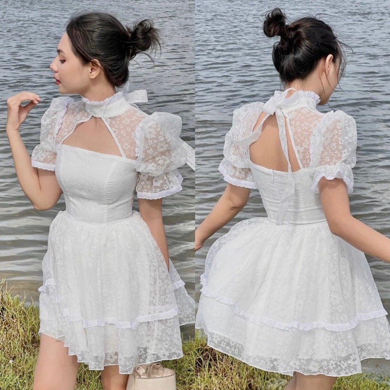 Đầm khoét ngực