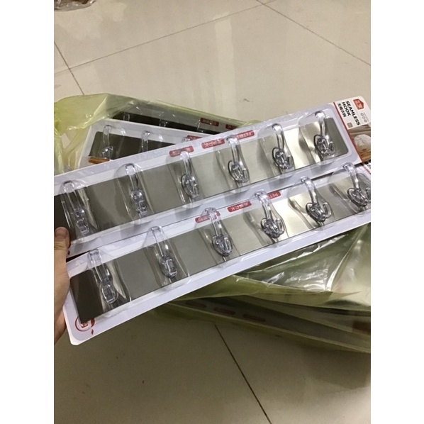 Móc thanh dán tường trong suốt loại 6 móc dày to