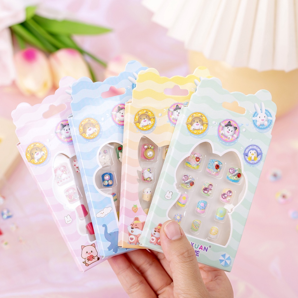 Set 12 Móng Tay Giả In Họa Tiết Dễ Thương Cho Bé