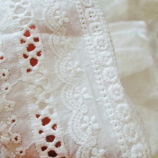 Áo 2 dây ren lưới bánh bèo