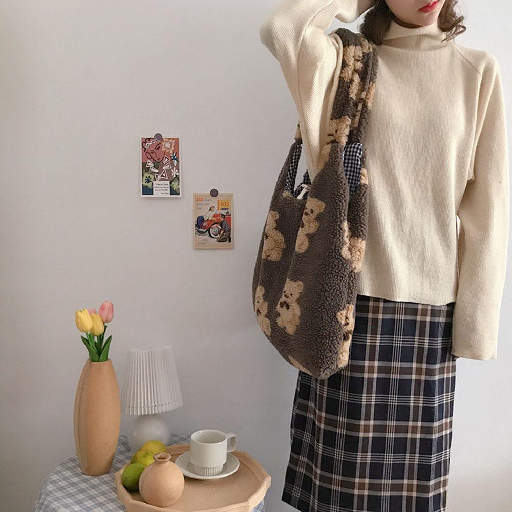Túi Tote Đeo Vai Bằng Vải Lông Cừu Hai Mặt Họa Tiết Hoạt Hình Dễ Thương Có Mùi Thơm Dành Cho Bạn Nữ